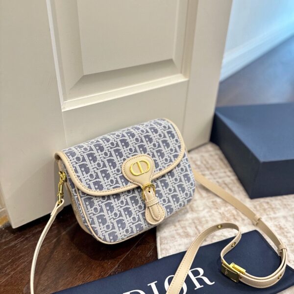 ディオール(Dior) CD 新作 バッグ 21cm