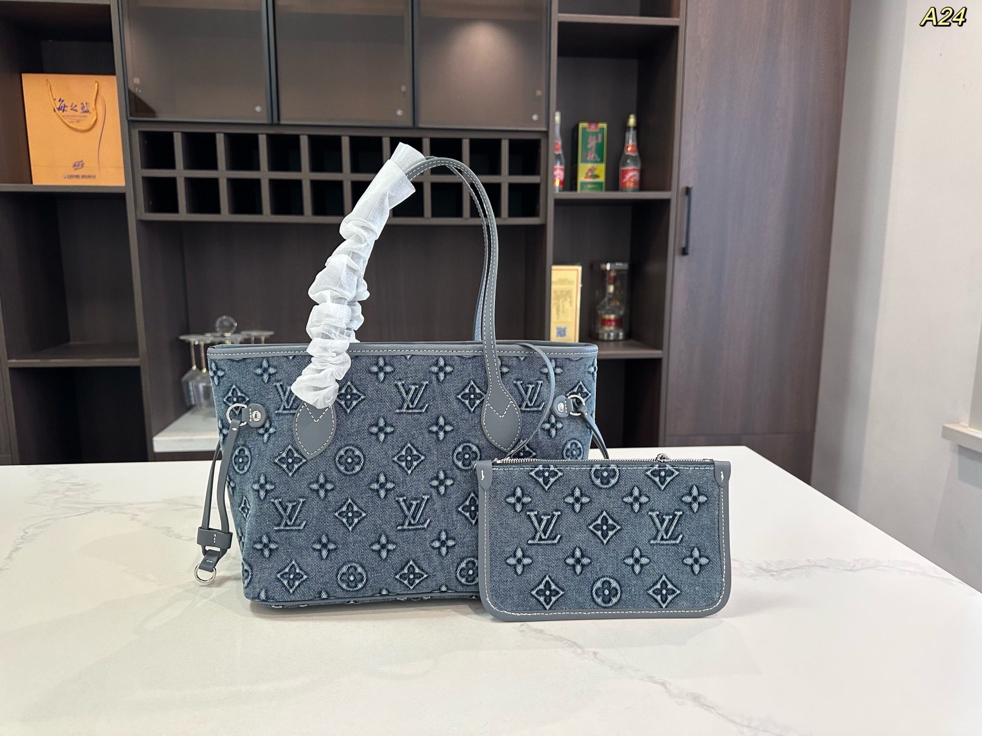 ルイ ヴィトン ( Louis Vuitton)デニム 手提げ バッグ 29x14cm
