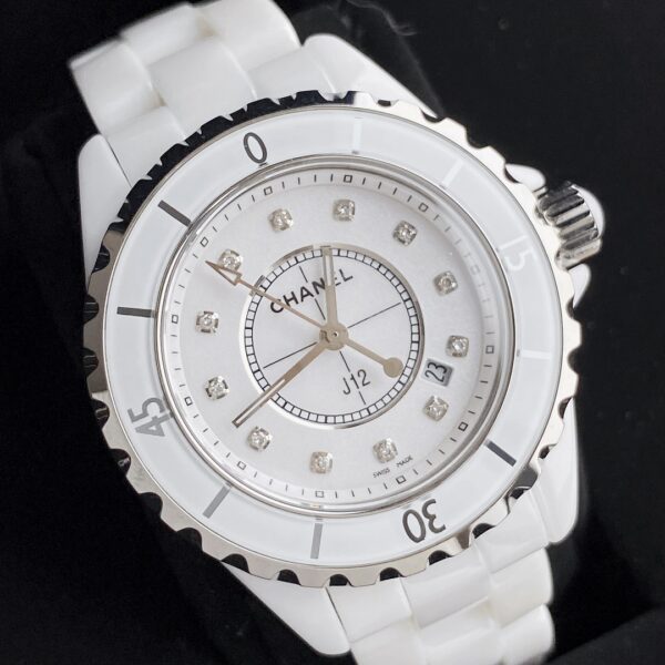 シャネル(Chanel) セラミック J12 時計 白 33mm