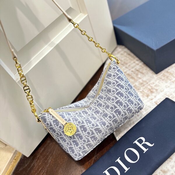 ディオール(Dior) CD 新作 バッグ 23cm