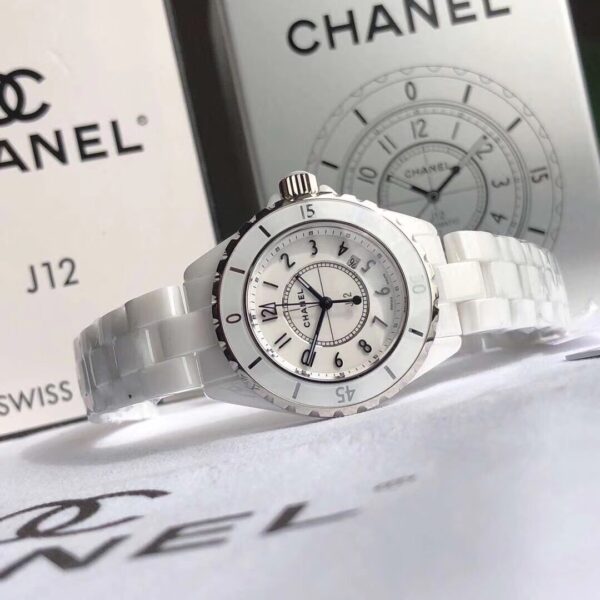 シャネル(Chanel) セラミック J12 時計 白 33mm