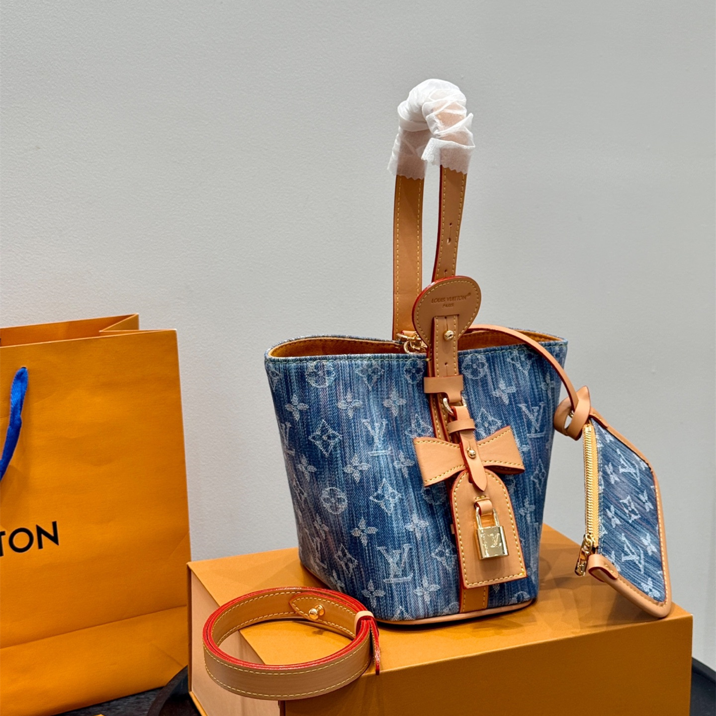 ルイ ヴィトン ( Louis Vuitton)デニム 手提げ バッグ 17x18cm