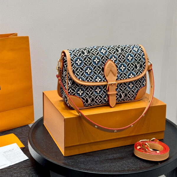 ルイ ヴィトン ( Louis Vuitton)デニム 肩掛け バッグ 26cm