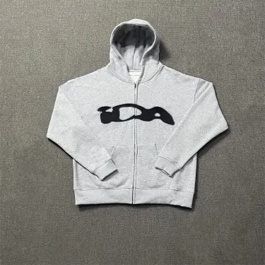 人気のパーカー