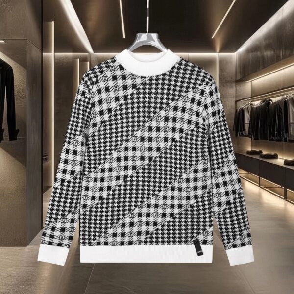 【FENDI】フェンディ長袖 セーター 男女兼用！