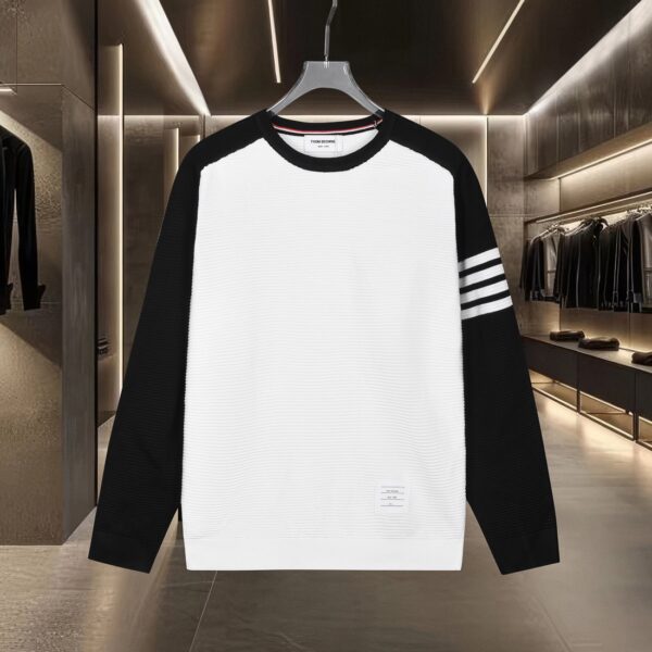 【THOM BROWNE】トム・ブラウン長袖 セーター 男女兼用！