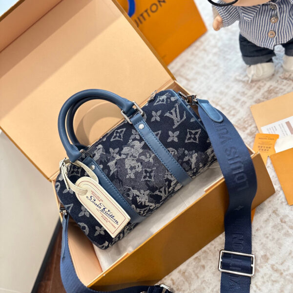 ルイ ヴィトン ( Louis Vuitton)デニム 斜 めがけ バッグ 25x12cm