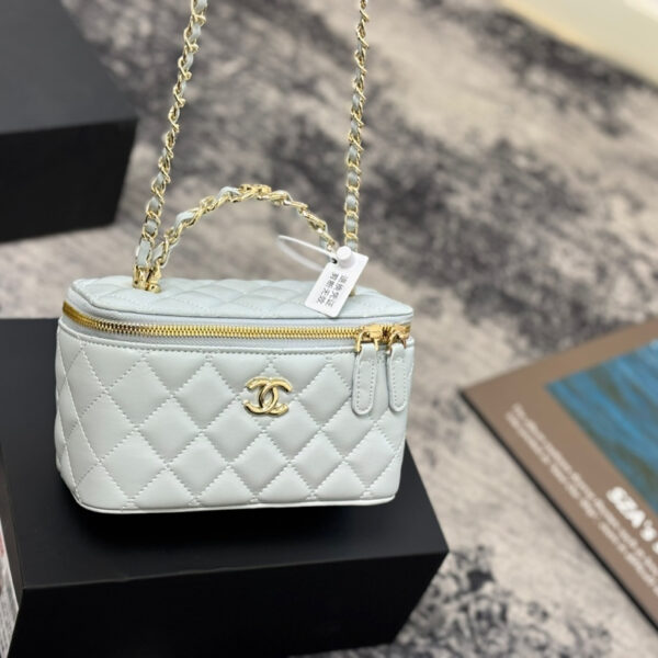 シャネル(Chanel) バニティ バッグ 17x11mm