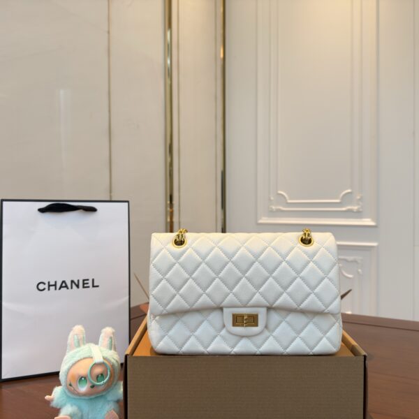 シャネル(Chanel) 2.55CF チェーン バッグ 25x15cm