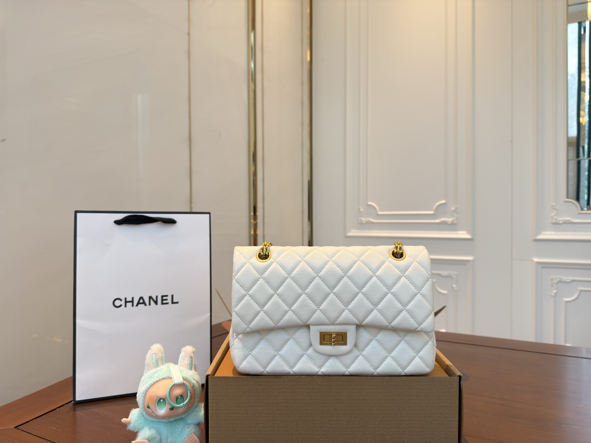 シャネル(Chanel) 2.55CF チェーン バッグ 25x15cm