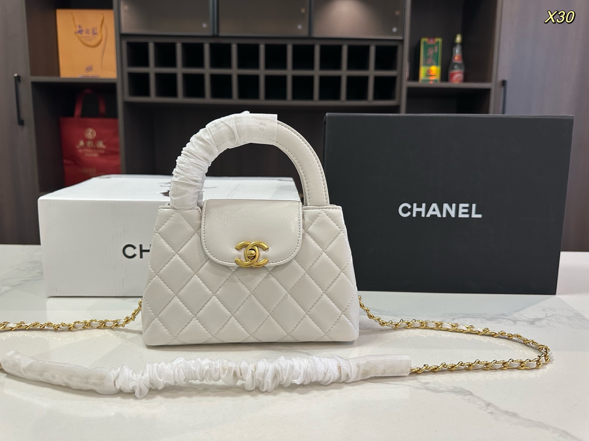 シャネル(Chanel) 23K kelly チェーン バッグ 19cm
