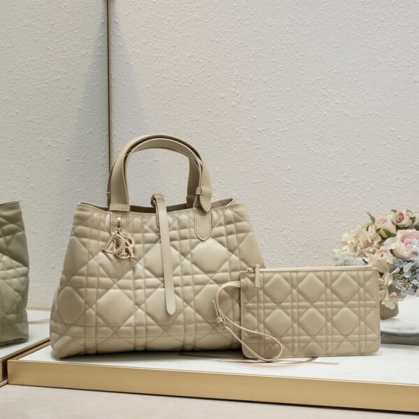 ディオール(Dior) Toujours バッグ 23x15x15cm or 28.5x19x21cm