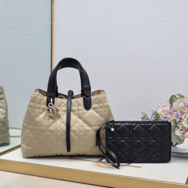 ディオール(Dior) Toujours バッグ 23x15x15cm or 28.5x19x21cm