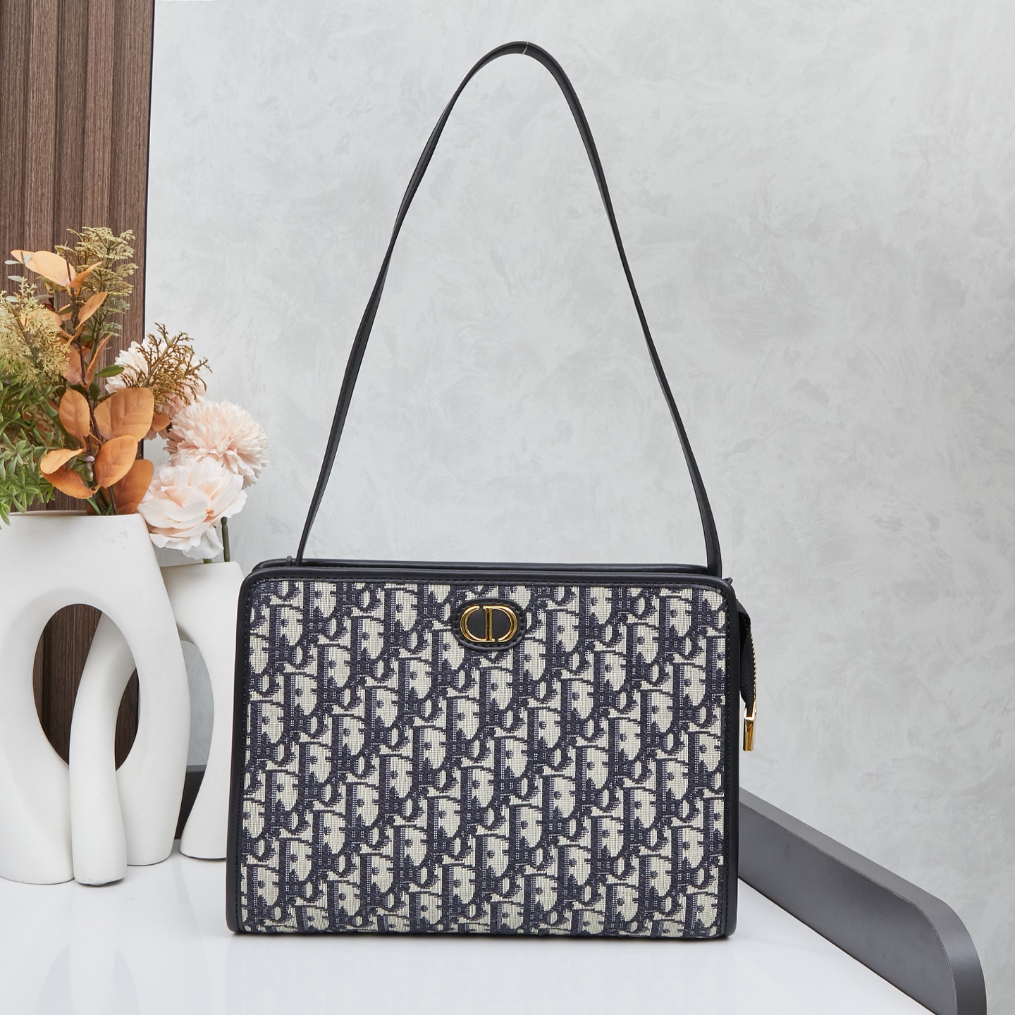 ディオール(Dior) MONTAIGNE POUCH バッグ ショルダー 27 x 20 x 6cm