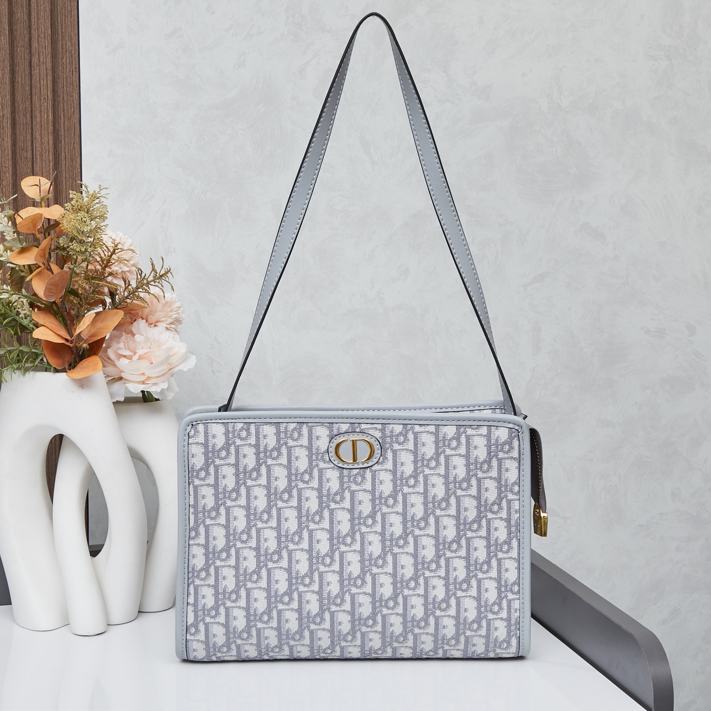 ディオール(Dior) MONTAIGNE POUCH バッグ ショルダー 27 x 20 x 6cm