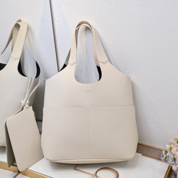 ディオール(Dior)新作 Privé トート バッグ 39.5 x35x15cm