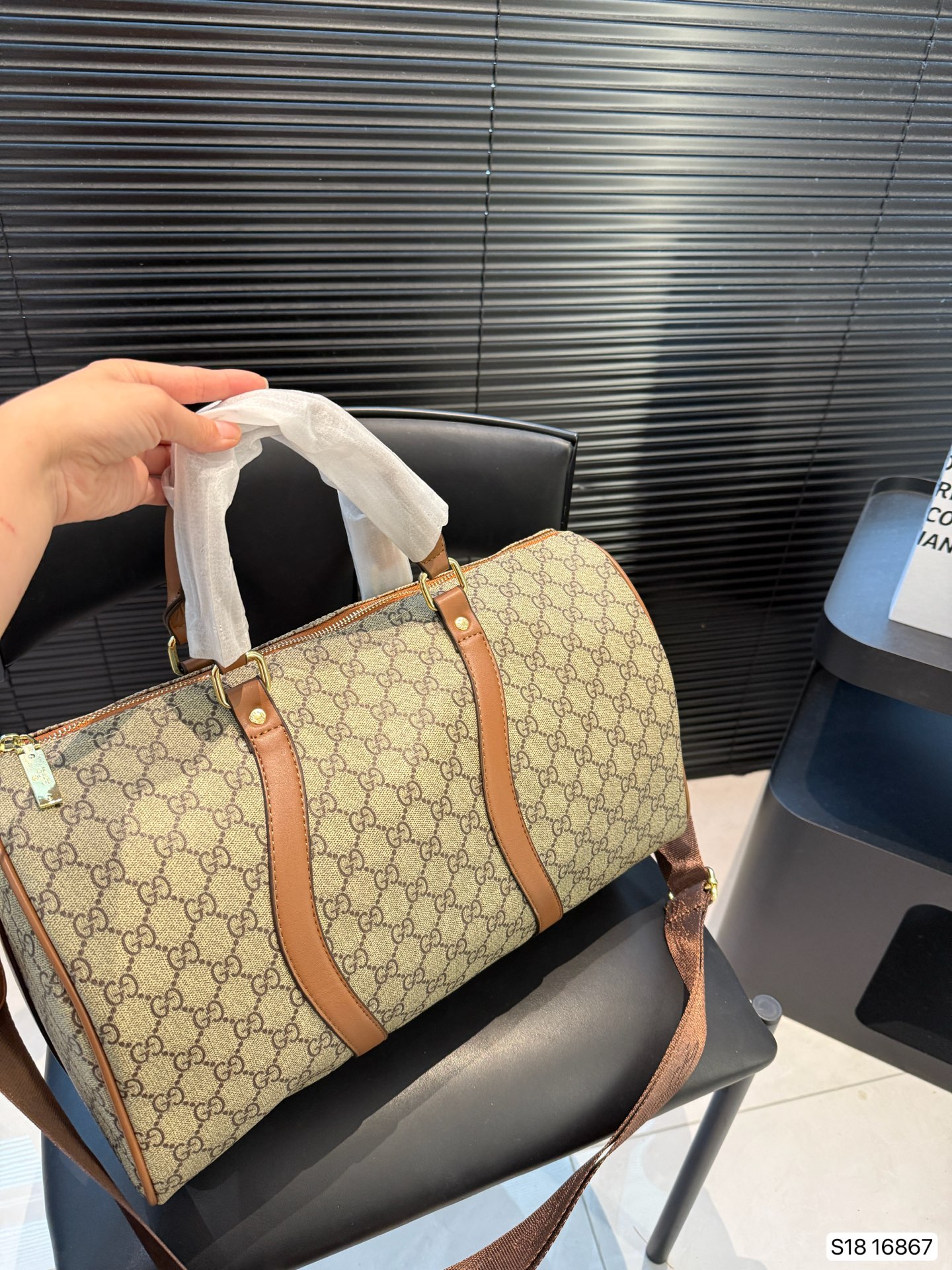 グッチ(GUCCI) GG 旅行 バッグ 40x23cm