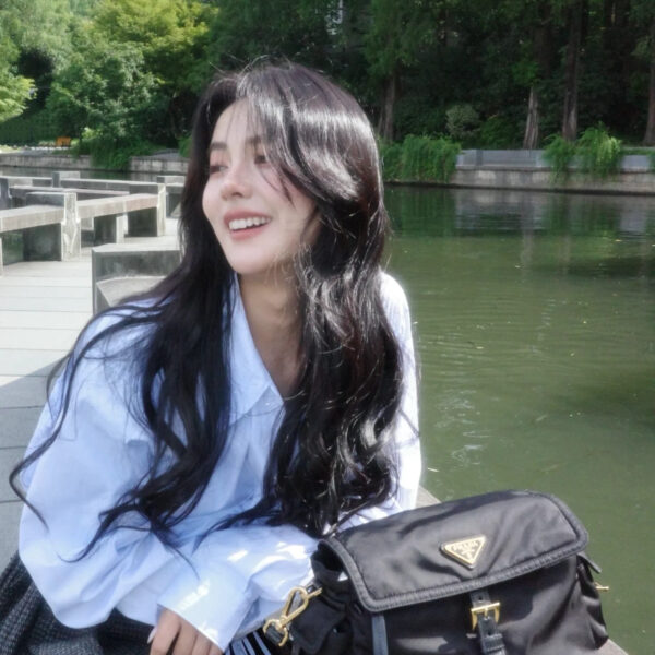 PRADA(プラダ) ナイロン 肩掛け バッグ 22x14x10cm