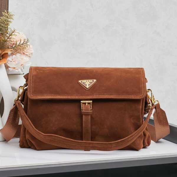 PRADA(プラダ) スエード 肩掛け バッグ 28x22x11cm