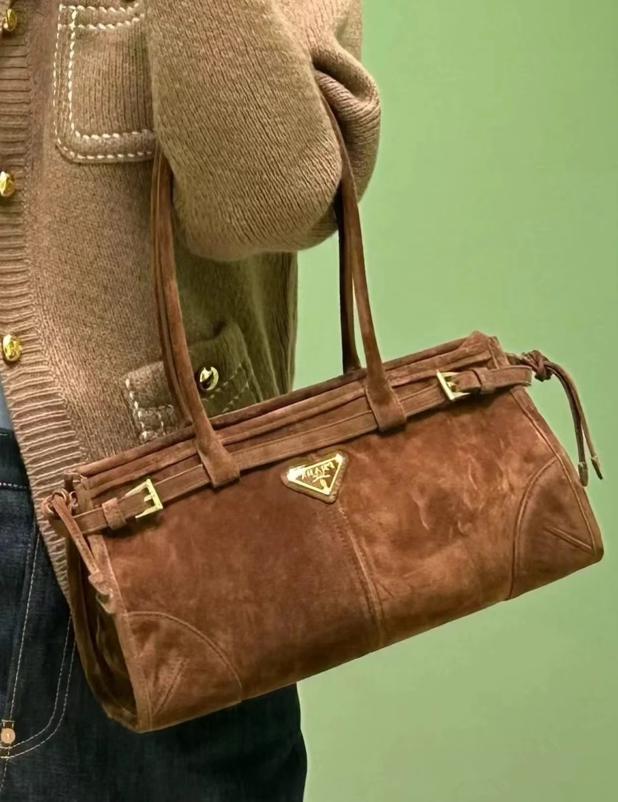 PRADA(プラダ) 肩掛け バッグ 24x13x8cm