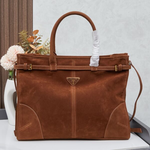 PRADA(プラダ) 肩掛け バッグ 38x30x11cm