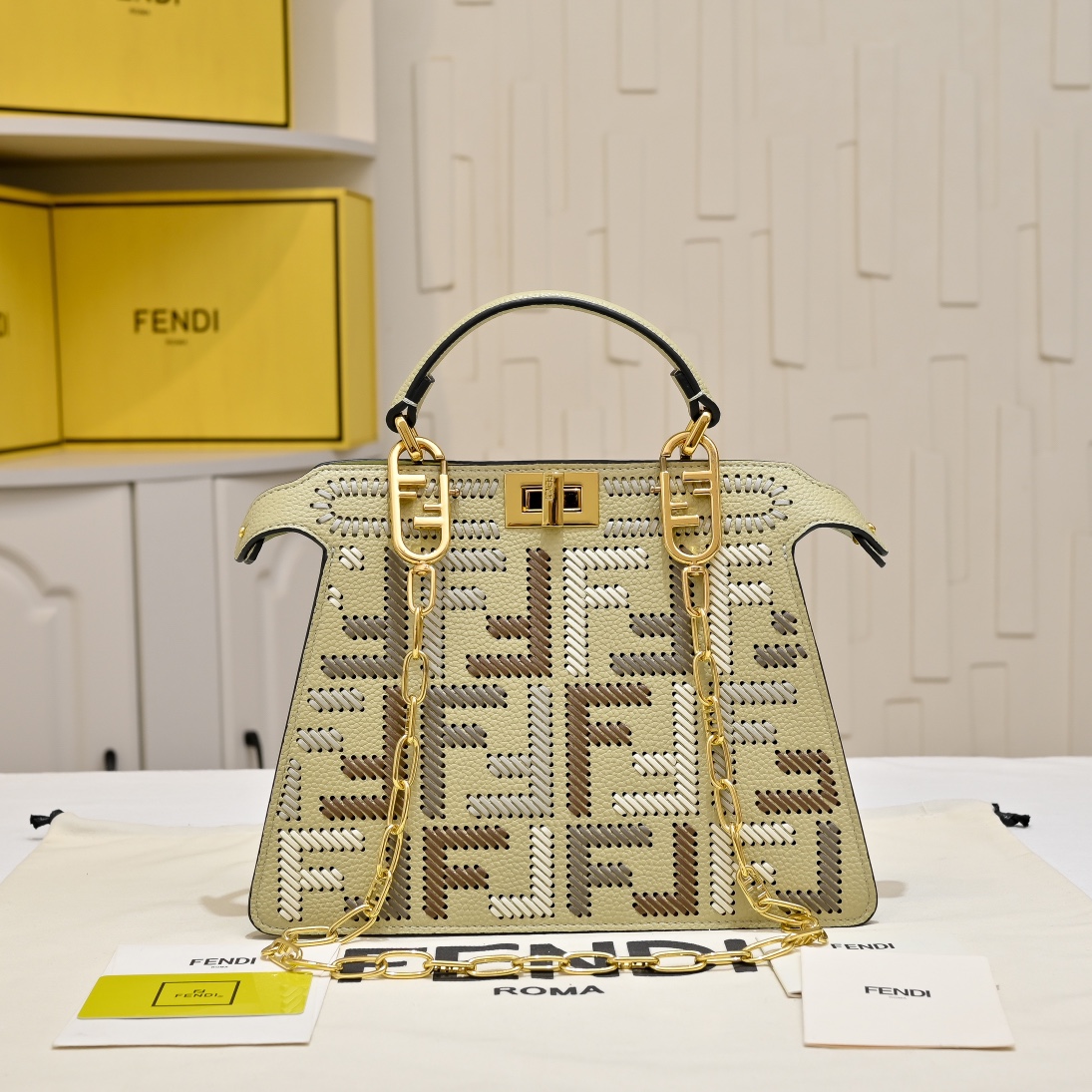 Fendi(フェンディ) トート バッグ 27x15X6cm
