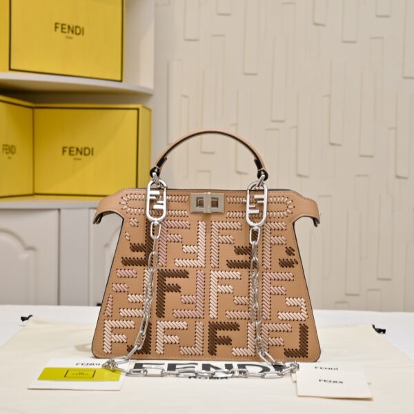 Fendi(フェンディ) トート バッグ 27x15X6cm