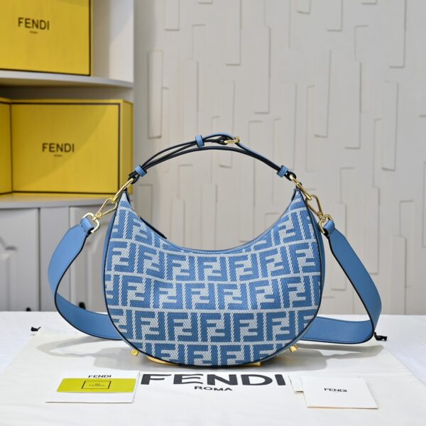Fendi(フェンディ) 肩掛け バッグ 29x24x10cm