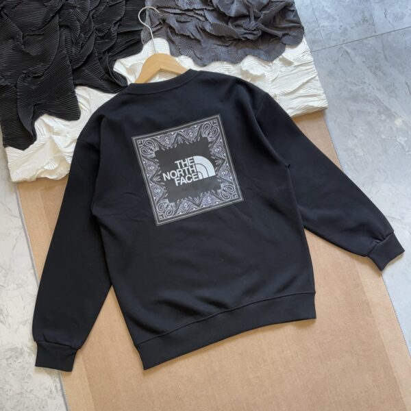 ノース フェイス(The North Face) プル オーバー パーカー 男女兼用