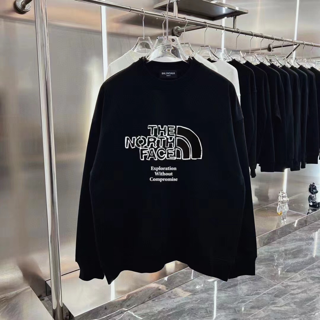 ノース フェイス(The North Face) パーカー グレー 男女兼用