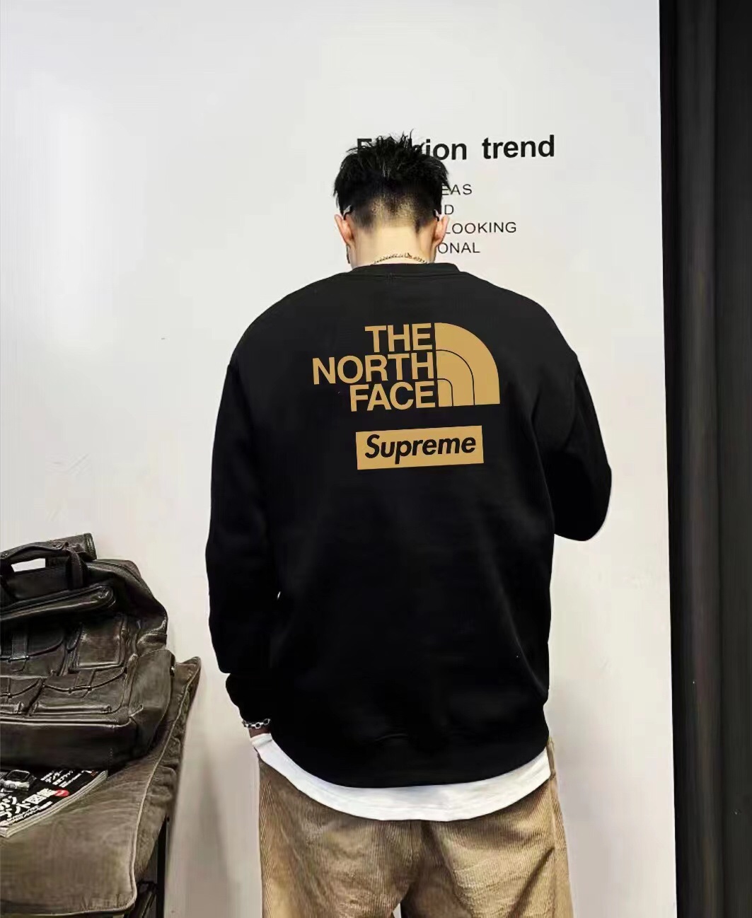 ノース フェイス(The North Face) パーカー グレー 男女兼用