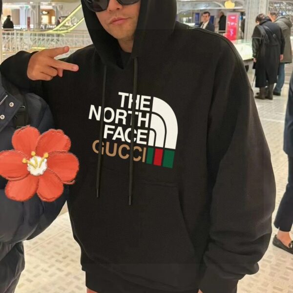 ノース フェイス(The North Face) パーカー グレー 男女兼用